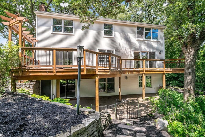 10325 10th Avenue Cir S, Bloomington, MN 55420