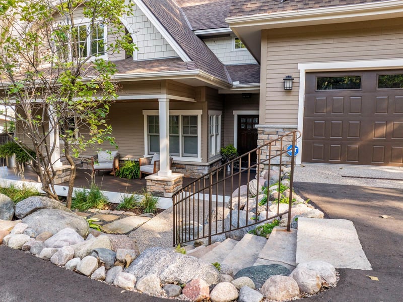 5670 Fairlawn Shores Trl SE, Prior Lake, MN 55372