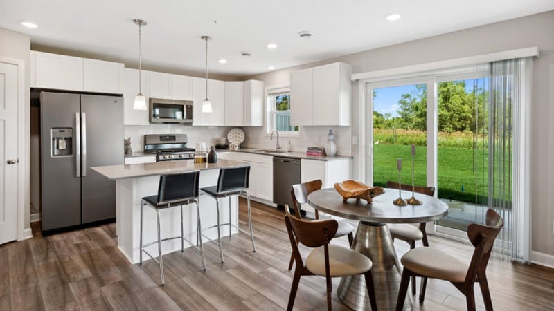1092 Jubert Dr, Medina, MN 55340