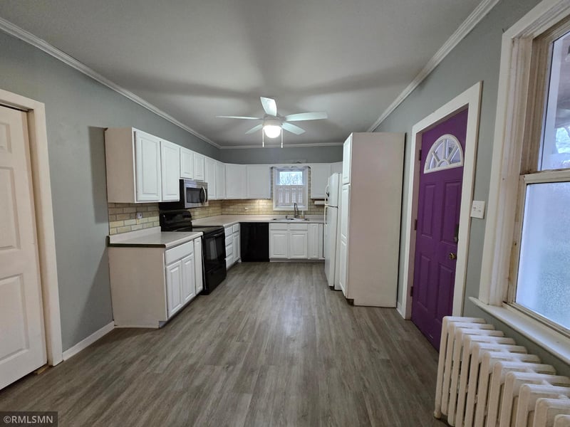 210 W Hill St, Norwood Young America, MN 55368
