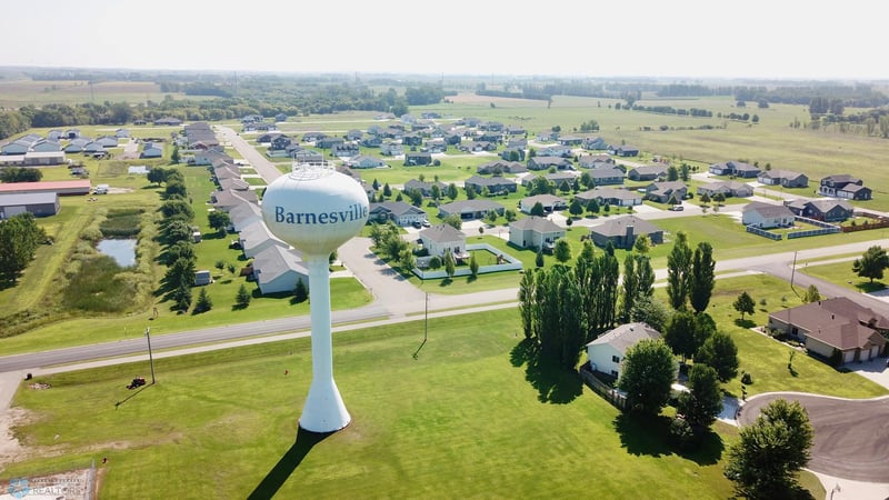 211 19 Cir NE, Barnesville, MN 56514