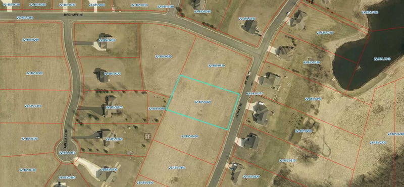 913 14th St NE, Montgomery, MN 56069