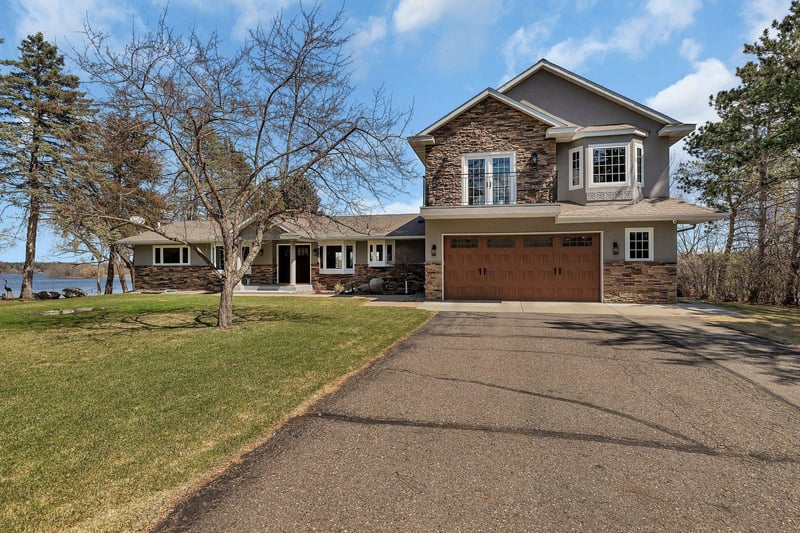 3202 Riviera Rd, Sartell, MN 56377