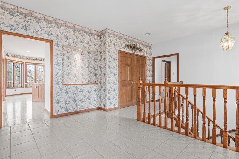 2997 Walter St, Maplewood, MN 55109