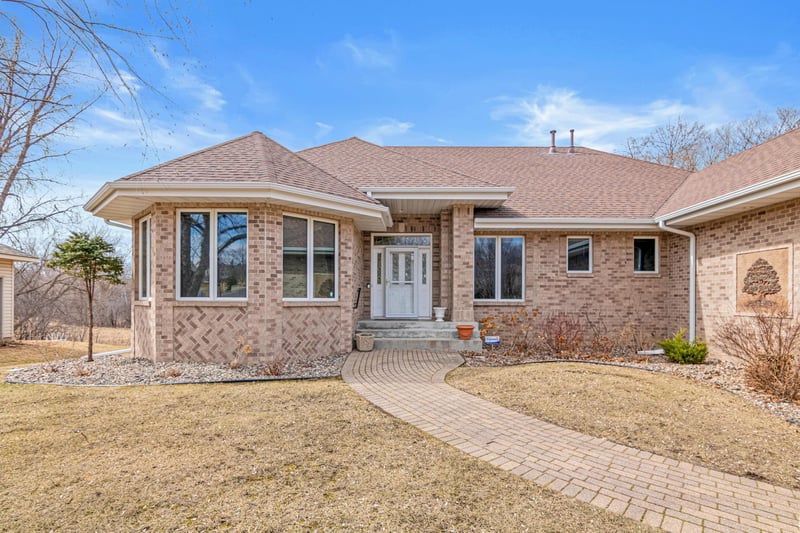 2997 Walter St, Maplewood, MN 55109