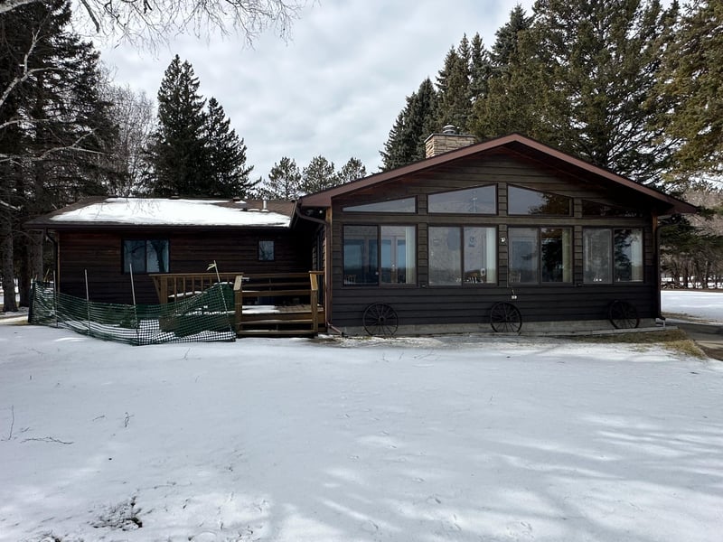 2852 Royal Oak Dr NW, Baudette, MN 56623