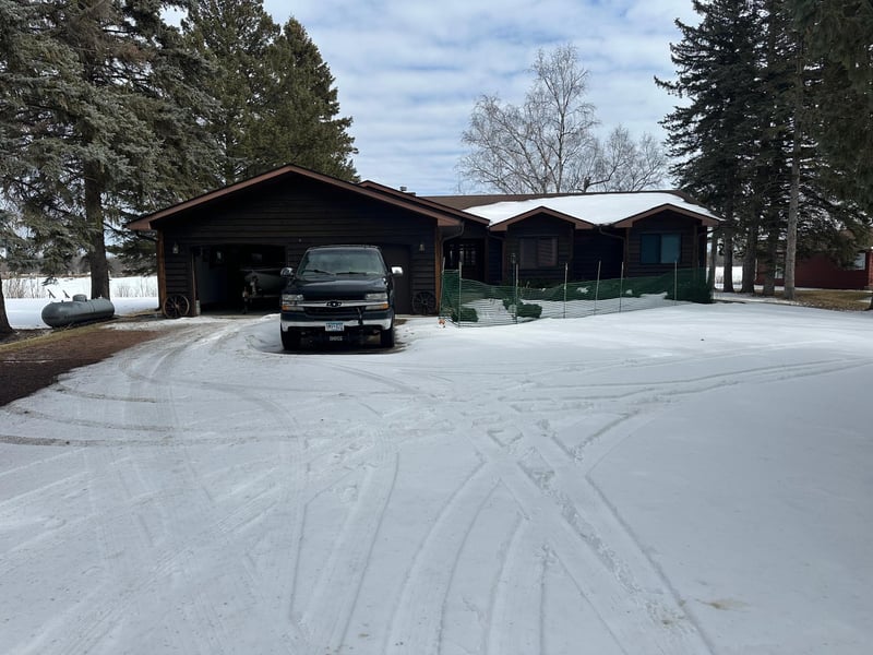 2852 Royal Oak Dr NW, Baudette, MN 56623