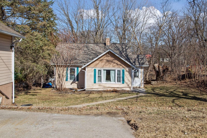 202 S Grant St, Ellsworth, WI 54011