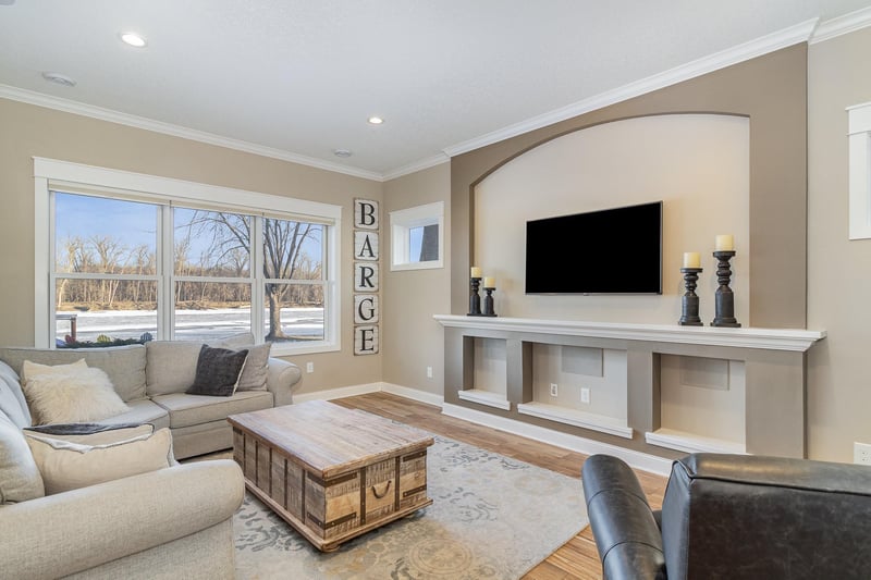 803 1st St E, Hastings, MN 55033
