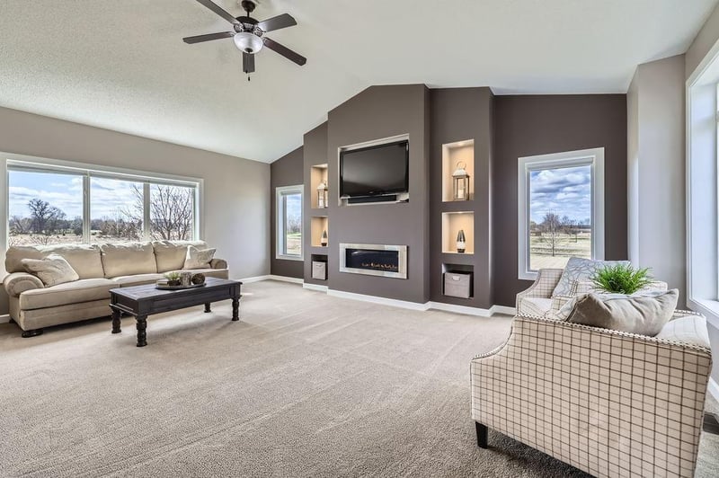 4700 Verde Valley Rd NW, Oak Grove, MN 55303