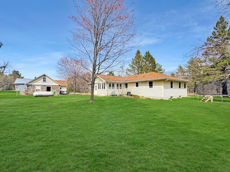 2336 4 1/2 St, Cumberland, WI 54829