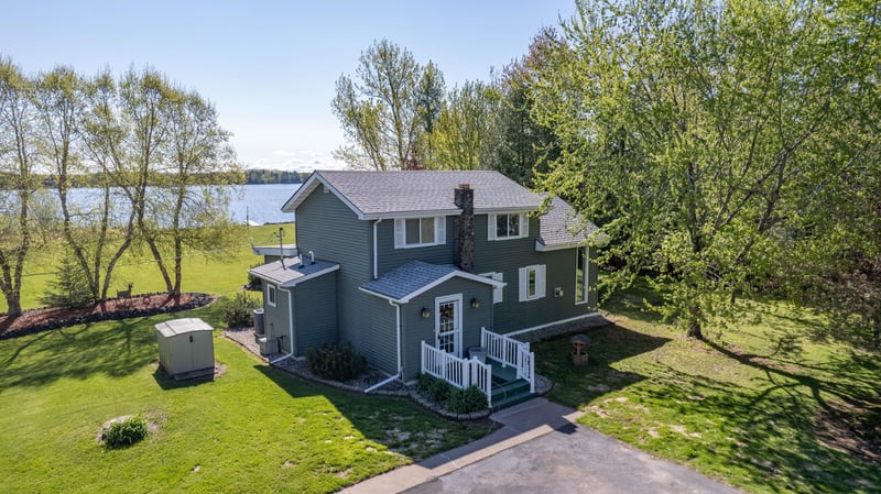 4463 E Singkoffer Rd, Superior, WI 54880