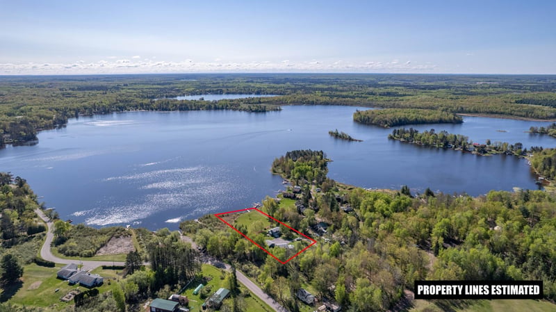 4463 E Singkoffer Rd, Superior, WI 54880