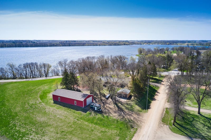 34933 221st Ave, Le Center, MN 56057