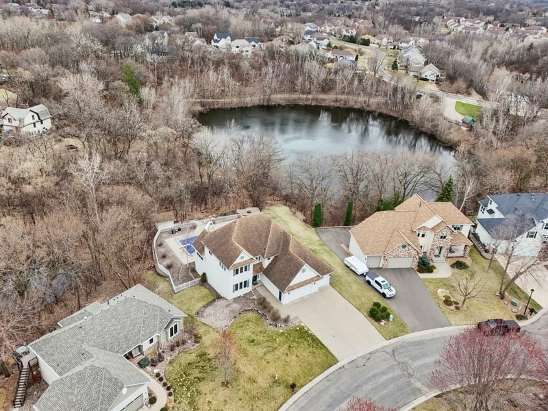 8366 Claymore Ct, Inver Grove Heights, MN 55076