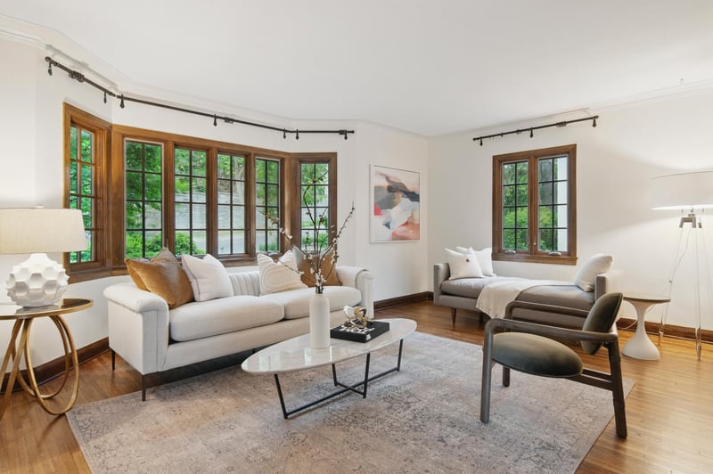 76 Groveland Ter, Minneapolis, MN 55403