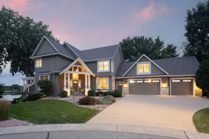 1495 Kingsview Ln N, Plymouth, MN 55447