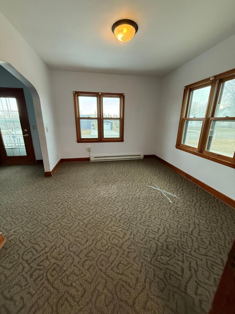 209 W Hibbard Ave, Belview, MN 56214
