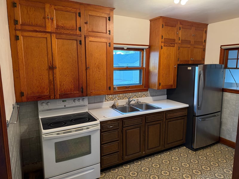 209 W Hibbard Ave, Belview, MN 56214