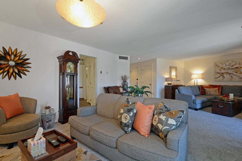 1860 Eagle Ridge Dr #W309, Mendota Heights, MN 55118