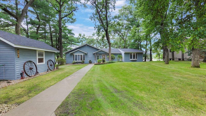 5330 114th Ave, Clear Lake, MN 55319