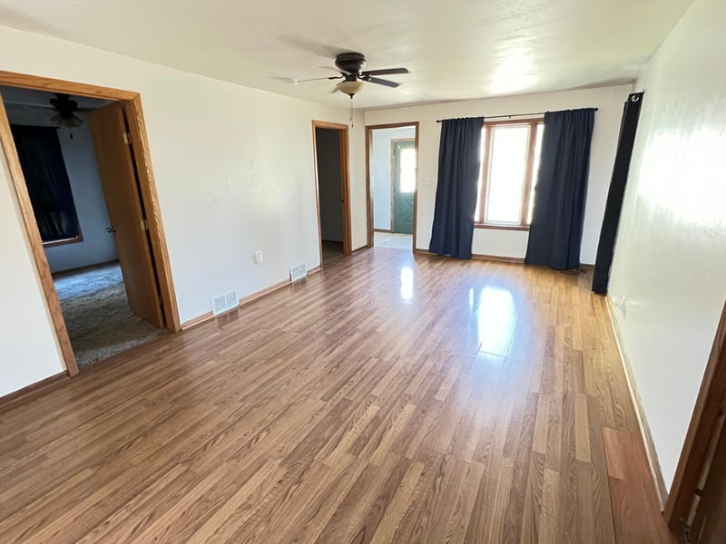 316 W Jefferson St, Spring Valley, MN 55975
