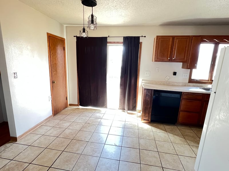 316 W Jefferson St, Spring Valley, MN 55975
