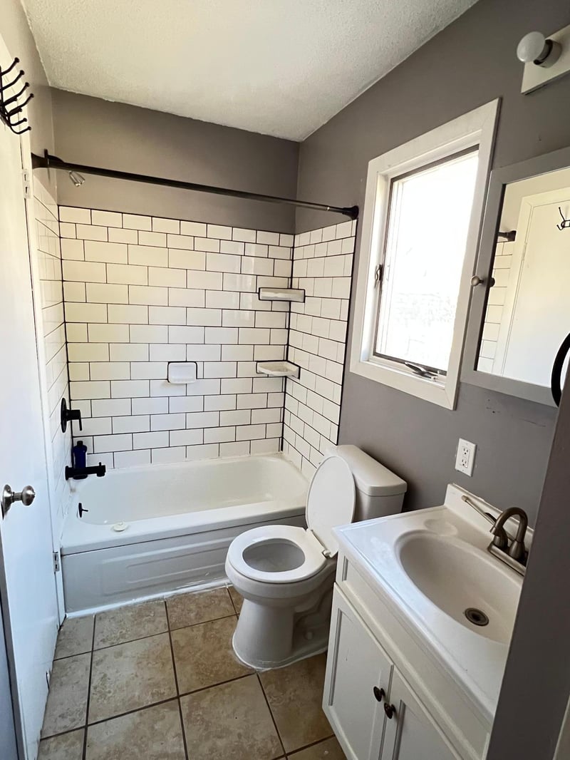 316 W Jefferson St, Spring Valley, MN 55975