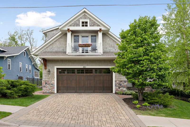 221 Manitoba Ave, Wayzata, MN 55391