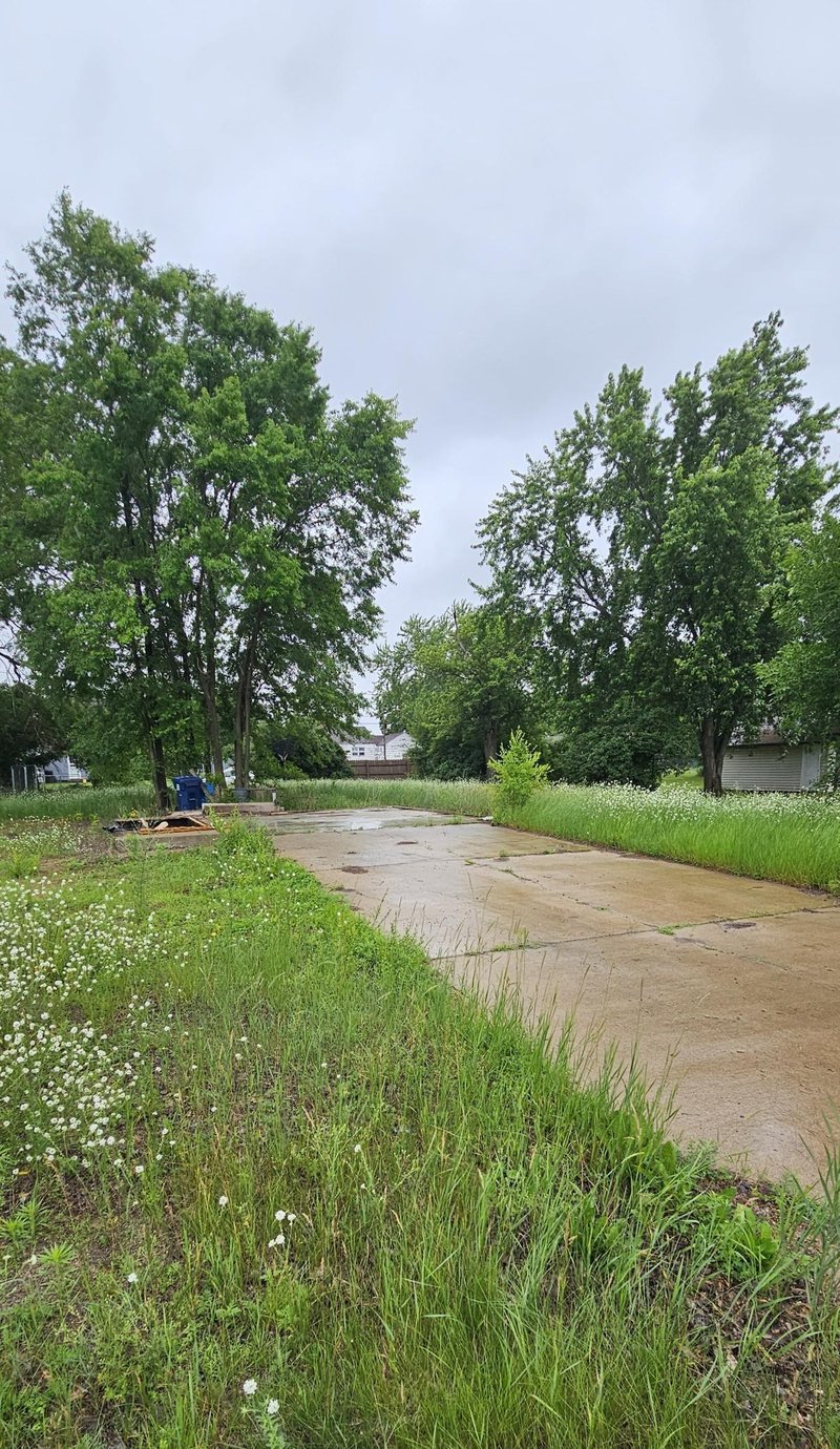 122 Wisconsin Ave SE, Staples, MN 56479