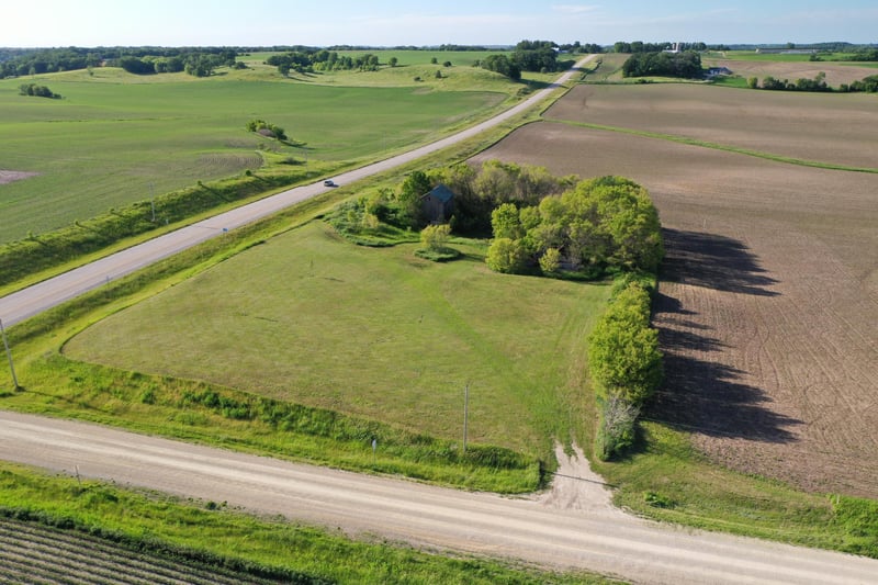 17063 County Road 10 NE, Saint Charles, MN 55972