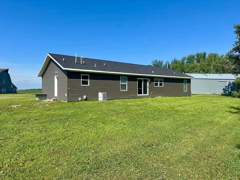 20337 County Rd 3, Badger, MN 56714