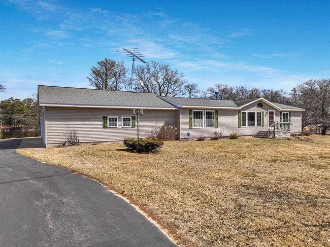 2704 5 7/8 Ave, New Auburn, WI 54757