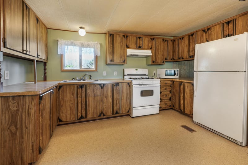 12663 NE 185th Ave, Foreston, MN 56330