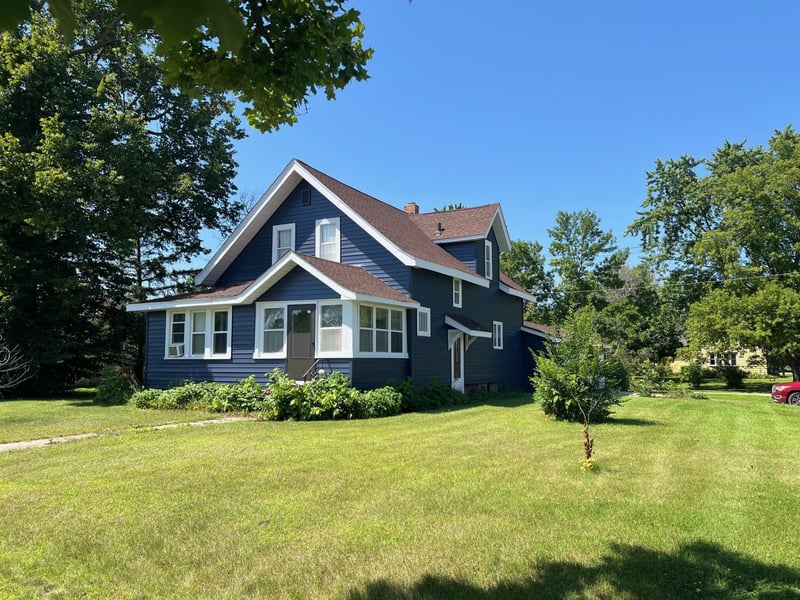 204 S Otter Ave, Parkers Prairie, MN 56361