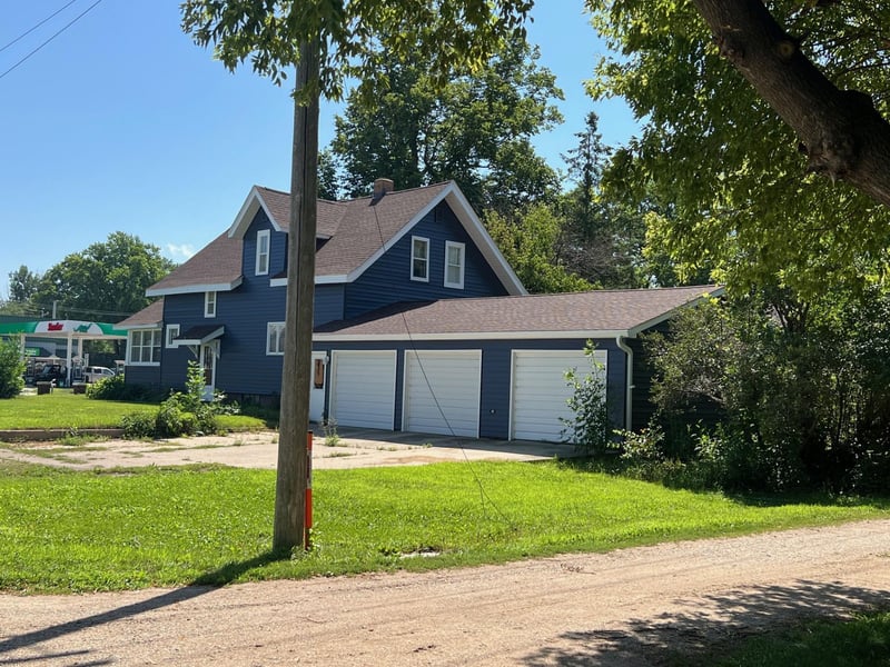 204 S Otter Ave, Parkers Prairie, MN 56361