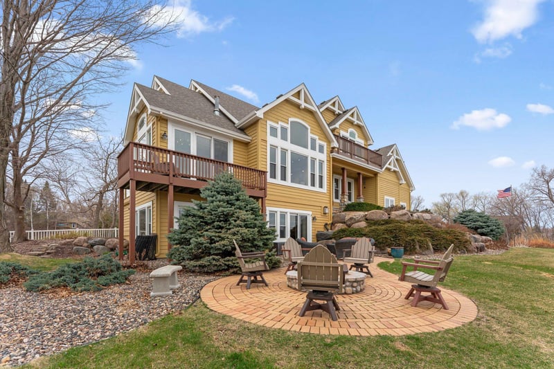 15331 Red Oaks Rd SE, Prior Lake, MN 55372