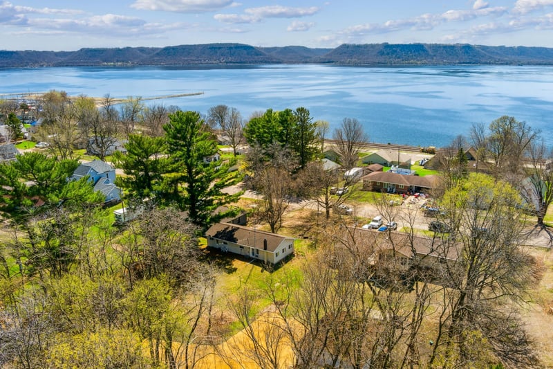 818 2nd St, Pepin, WI 54759