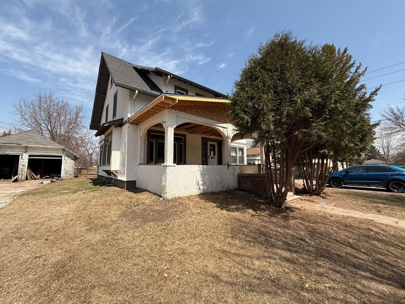 616 W 5th St, Madison, MN 56256