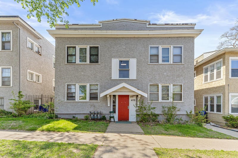 429 Fry St, Saint Paul, MN 55104