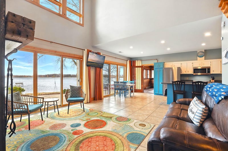 40015 Lake Volney Ln, Le Center, MN 56057