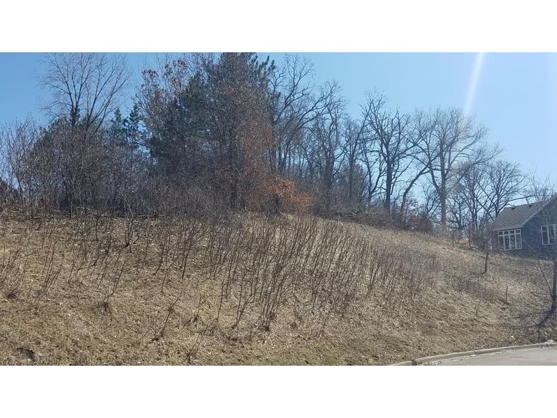 13868 Glendale Ct, Apple Valley, MN 55124