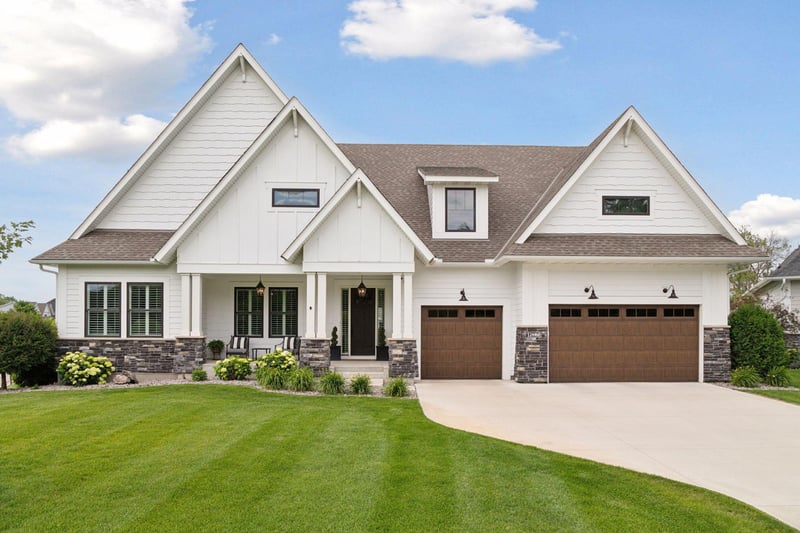24460 Brassie Cir, Excelsior, MN 55331