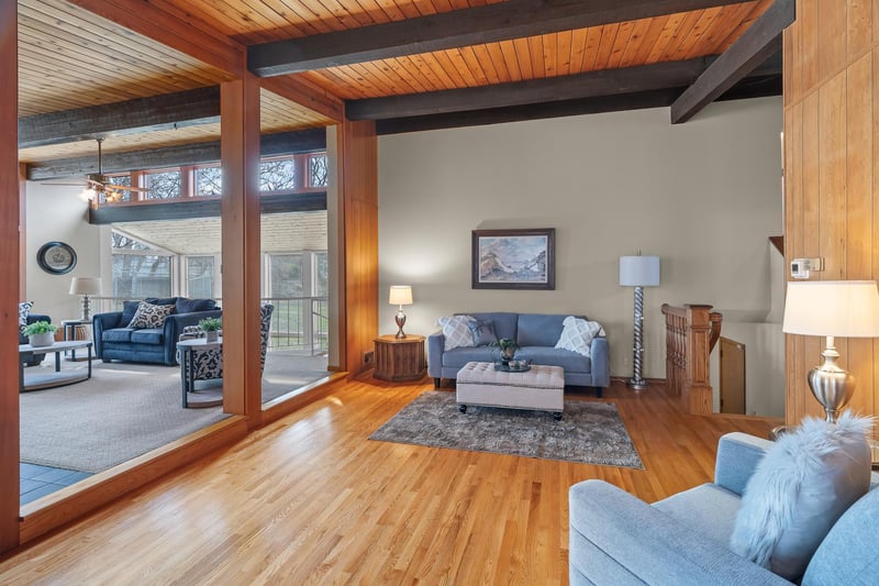 2792 Helen St N, North Saint Paul, MN 55109
