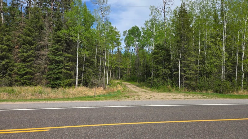 7316 Crane Lake Rd, Crane Lake, MN 55725