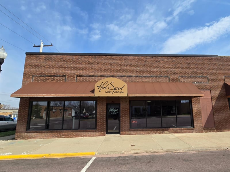 223 W Main St, Pipestone, MN 56164
