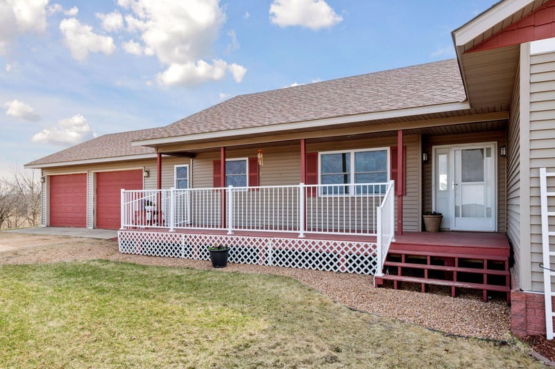 11354 Braddock Ave SE, Watertown, MN 55388
