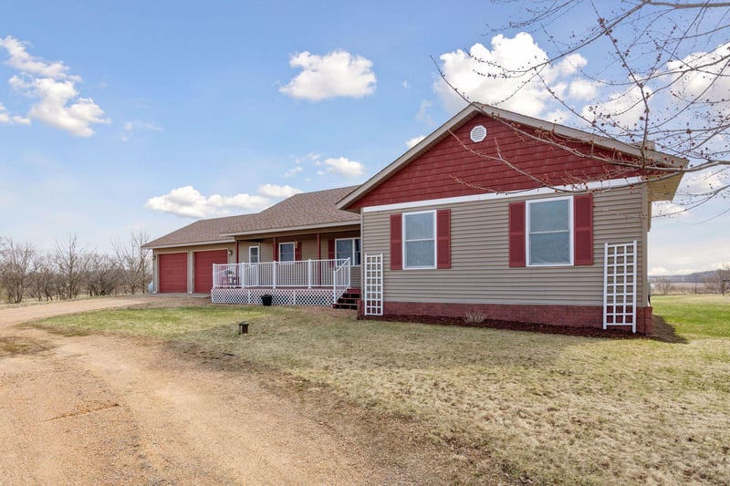 11354 Braddock Ave SE, Watertown, MN 55388