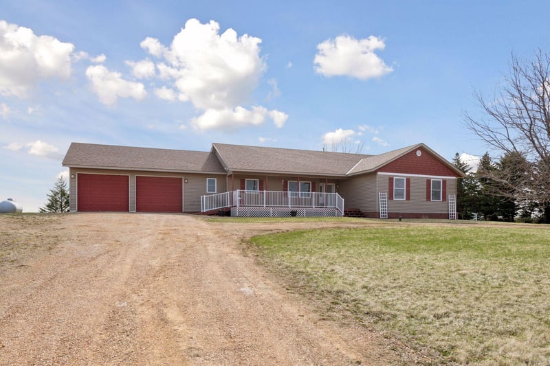 11354 Braddock Ave SE, Watertown, MN 55388