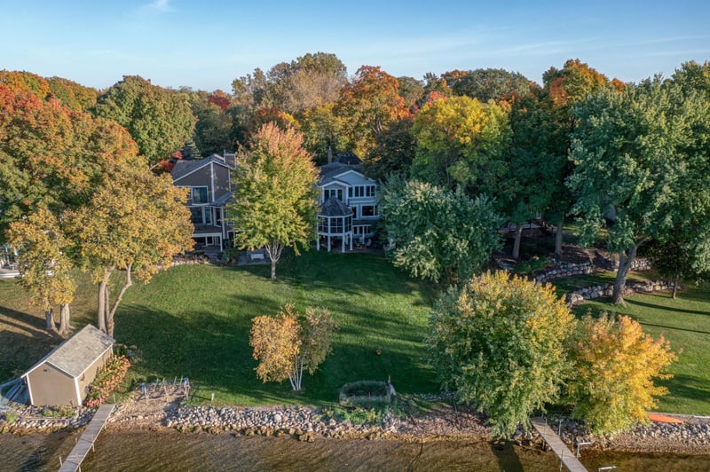 2765 Casco Point Rd, Wayzata, MN 55391